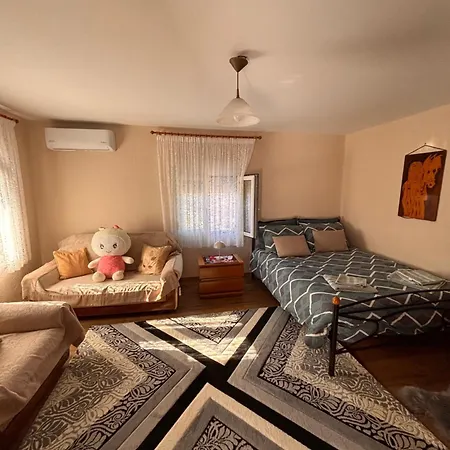 Platanos Village Apartment Tríkala